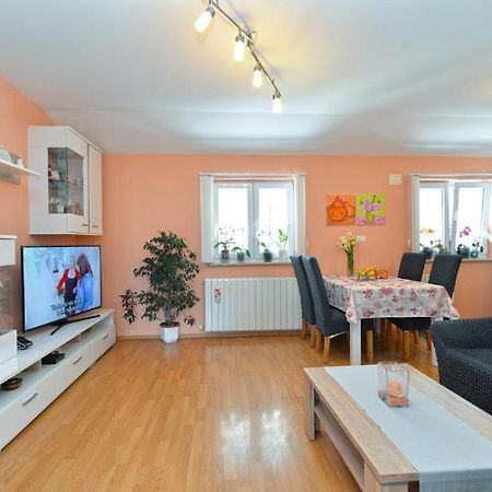 Apartman Eda Póla Kültér fotó