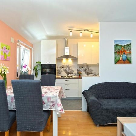 Apartman Eda Póla Kültér fotó