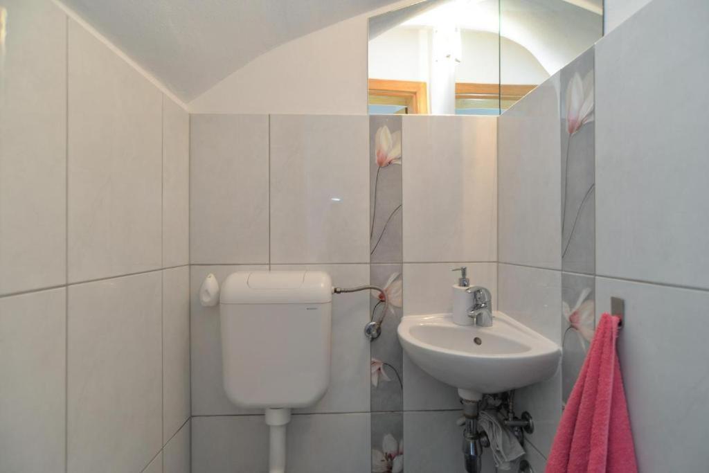 Apartman Eda Póla Kültér fotó